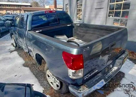 2010 Toyota Tundra Double Cab Sr5 z USA, uszkodzony, nr VIN 5TFRY5F15AX097623